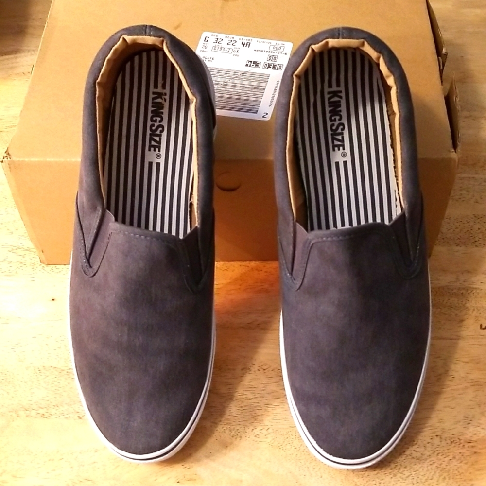 NWOT King Size Canvas Stonewash Navy Shoes sz 11 1/2 wide